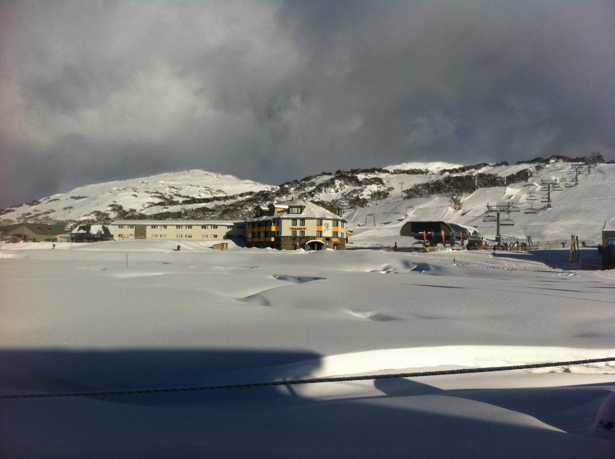 Perisher Manor Hotel Perisher Valley Eksteriør bilde